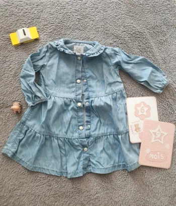 Robe en jean C&A 6-9 mois
