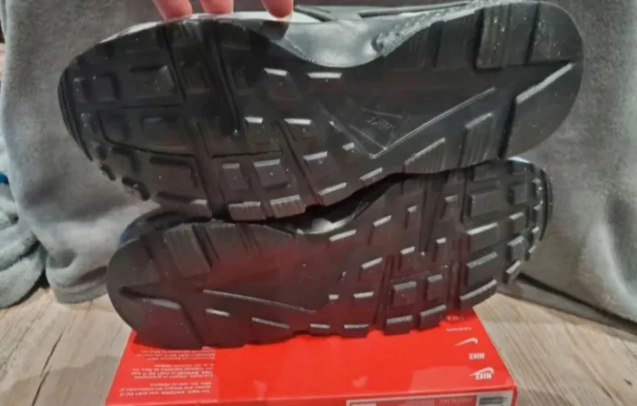 Basket Nike Huarache Run 38,5 Neuve - photo numéro 8