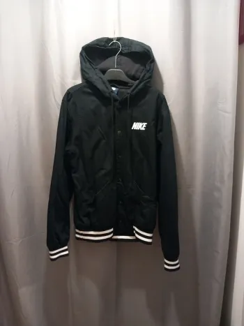 Veste à capuche