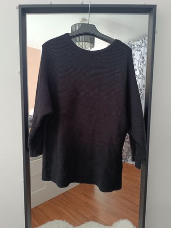 Pull noir