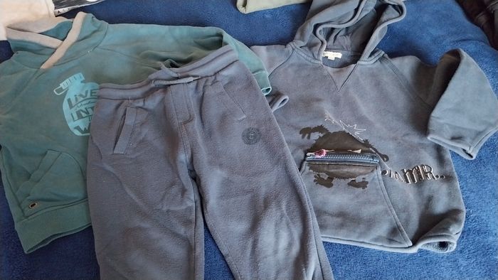 1 lot de 15 vêtements garçon 4 ans - photo numéro 6
