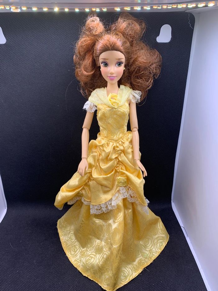 Poupée Belle de eurodisney