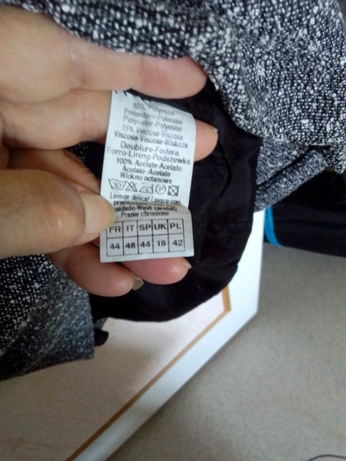 Robe T 44 - photo numéro 3