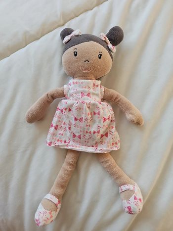 Peluche poupée