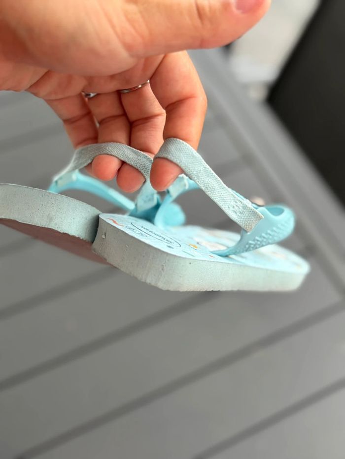 Tongs Mickey x Havaianas T.25/26 - photo numéro 5