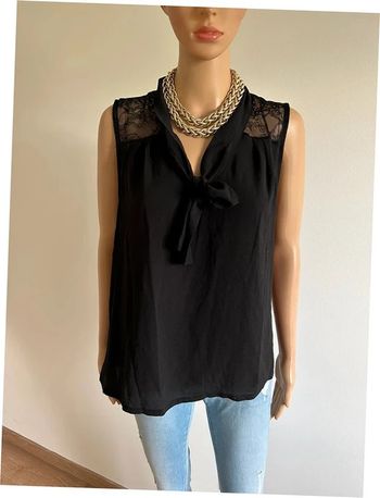 Blouse noire sans manches avec dentelle Morgan taille 38 jamais portée