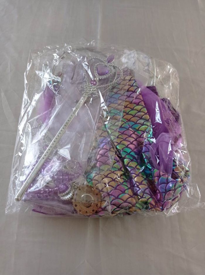 Déguisement sirène violette et accessoires 5-6ans - photo numéro 6