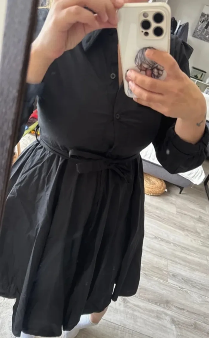 👗 Robe noir - effet chemise - taille unique - neuf sans étiquette - new collection - photo numéro 9