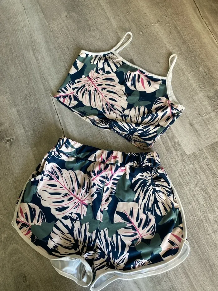 Ensemble short débardeur