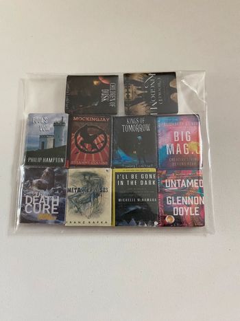 Lot de 10 livres miniatures pour maison de poupée