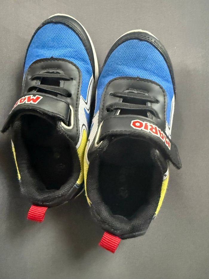Chaussures baskets T 26 garçon dessin Mario avec lumières - photo numéro 8