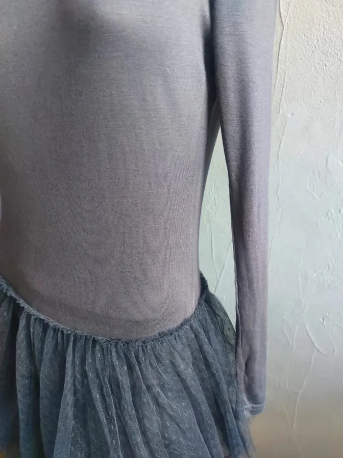 Robe grise avec jupe en tulle Taille M - photo numéro 4