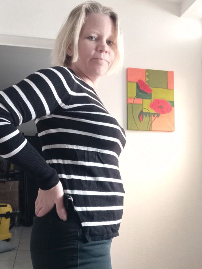 Joli petit pull rayé noir et blanc 34 - photo numéro 2