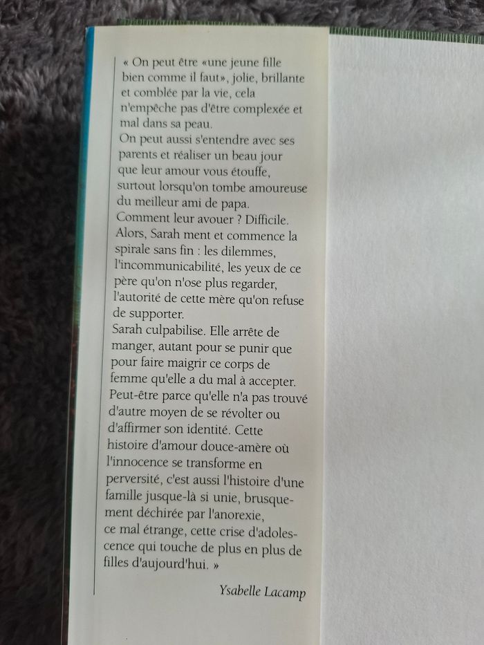 Roman Une jeune fille bien comme il faut de Ysabelle Lacamp en bon état - photo numéro 2