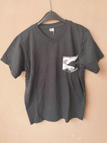 Tee shirt taille 8-10 ans