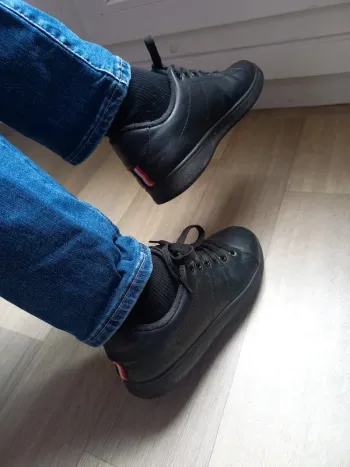 Basket noir T37