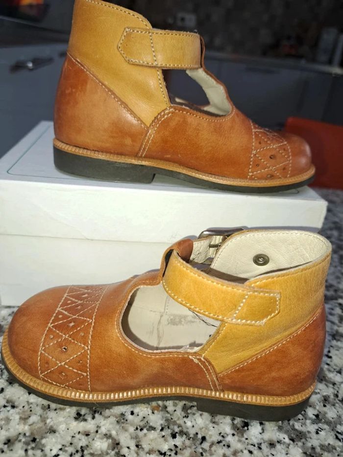 Guma : chaussures en cuir (22) - photo numéro 4
