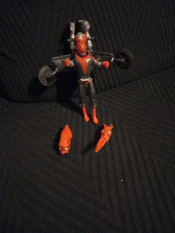 Power rangers beast morphers rouge