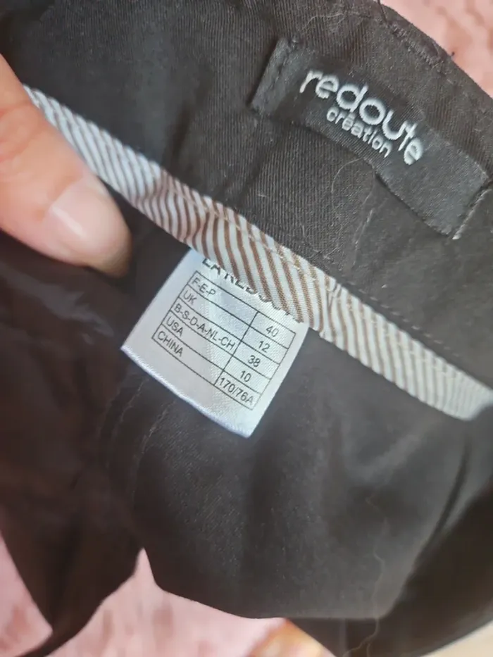 Pantalon noir - photo numéro 2
