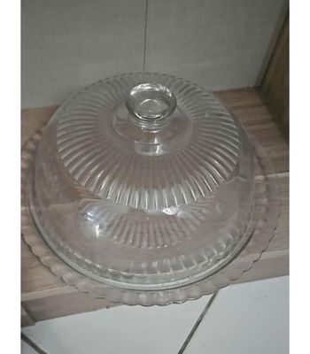 Cloche en verre avec plateau