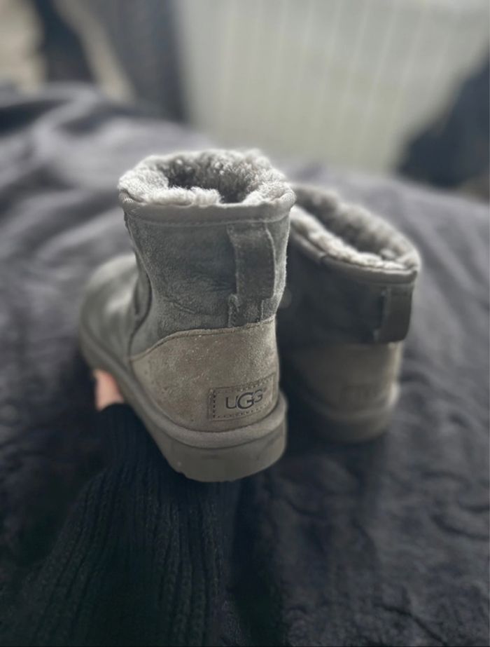 Ugg grise - photo numéro 2