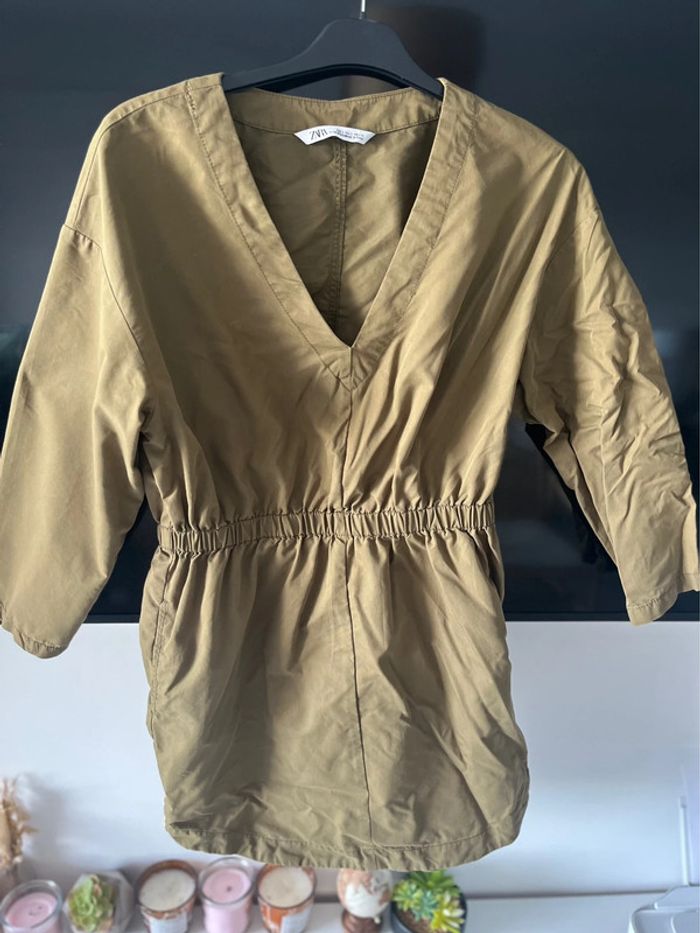 Robe kaki