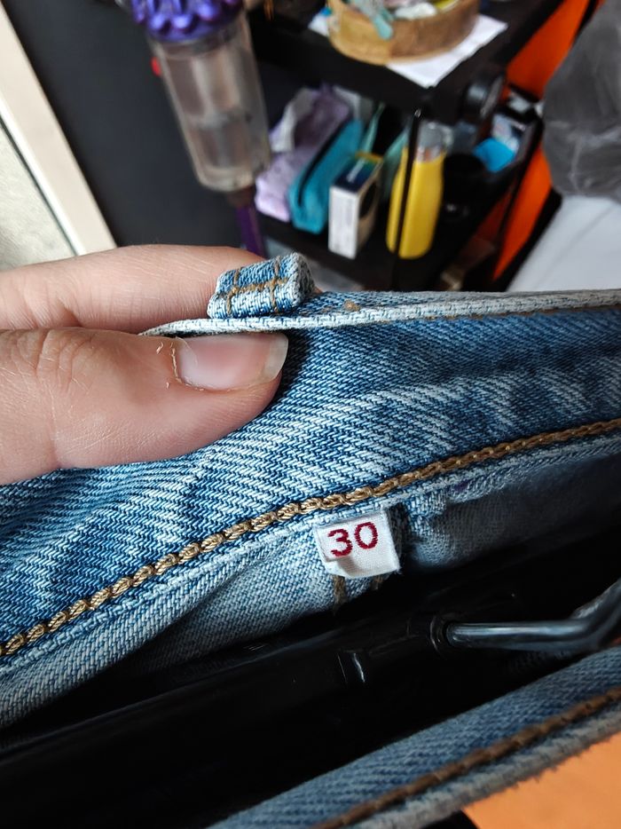 Jupe short Levi's en jeans bleue - photo numéro 4