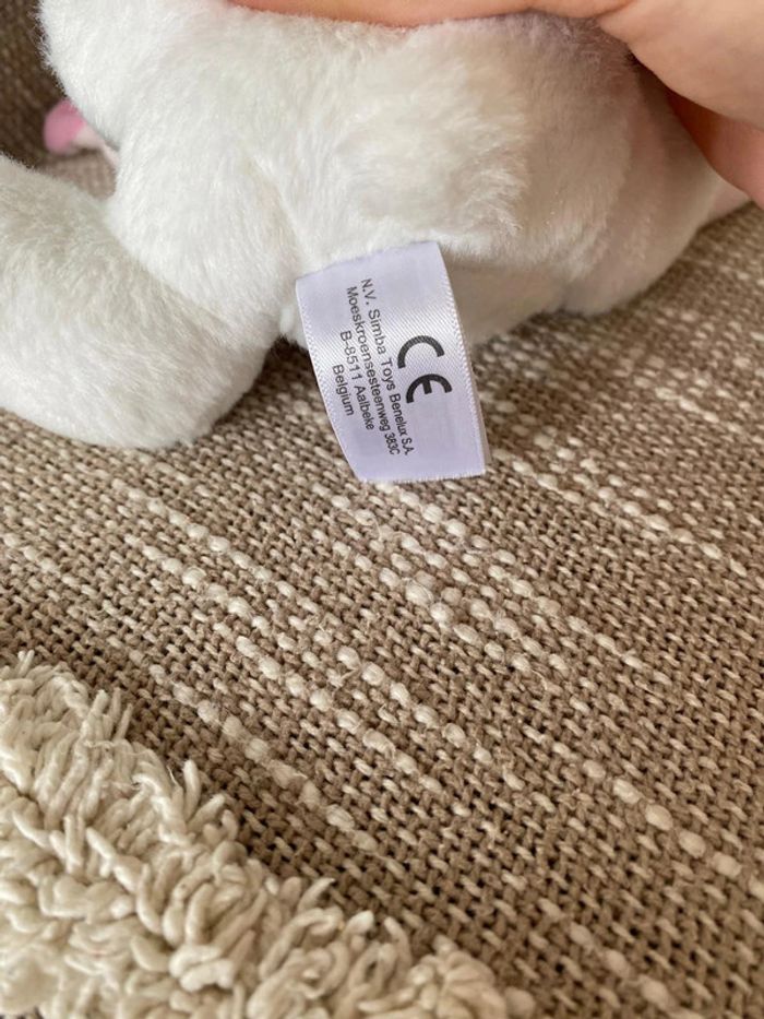 Peluche doudou mouchoir 17cm simba toys souris blanche et rose parfait état - photo numéro 5