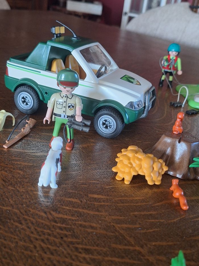 Playmobil chalet montagne escalade + pêcheur + garde-forestier - photo numéro 4