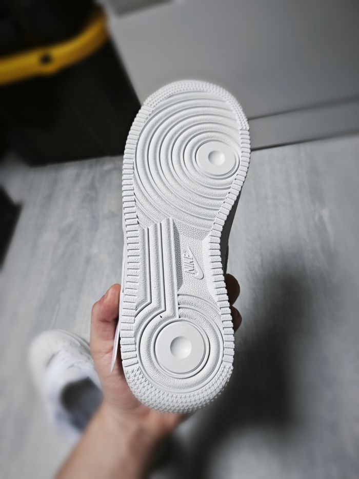 Nike Air Force 1 Blanches Taille 36 - photo numéro 6
