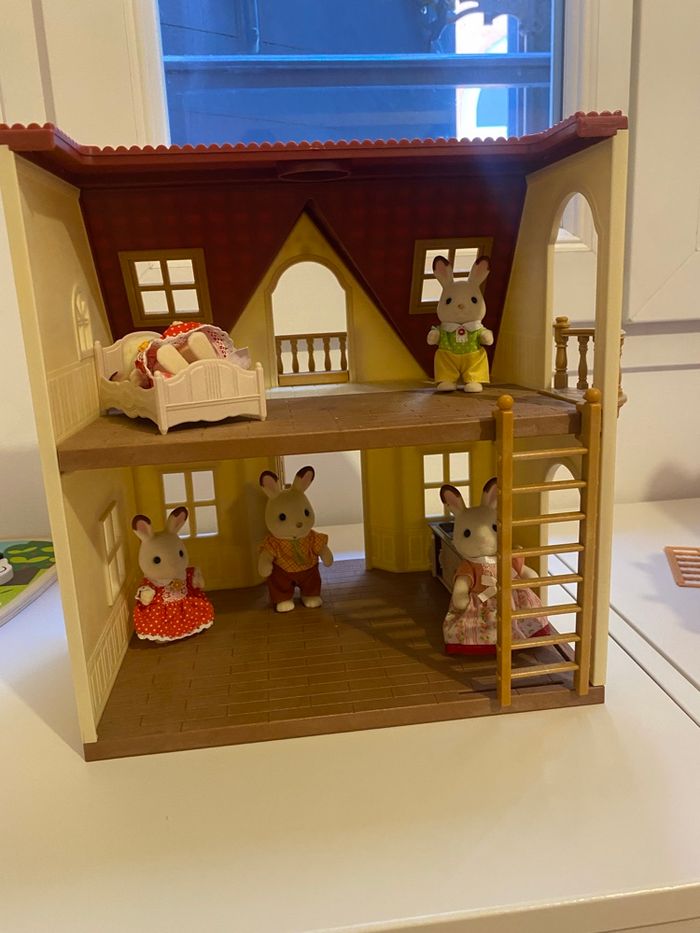 Sylvanian Cosy Cottage + famille lapin chocolat - photo numéro 2