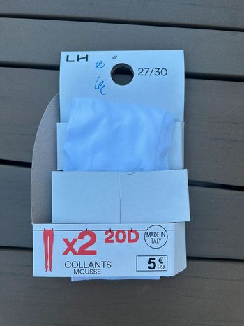 Collant neuf 27/30