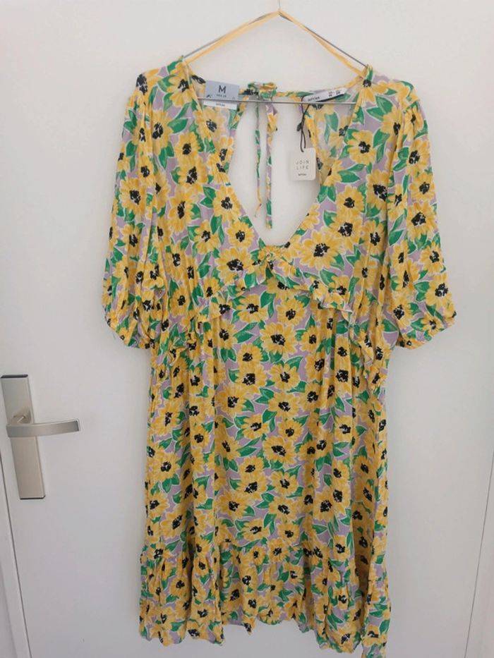 Robe fleurie tournesol Taille M Lefties Neuf avec étiquette - photo numéro 3