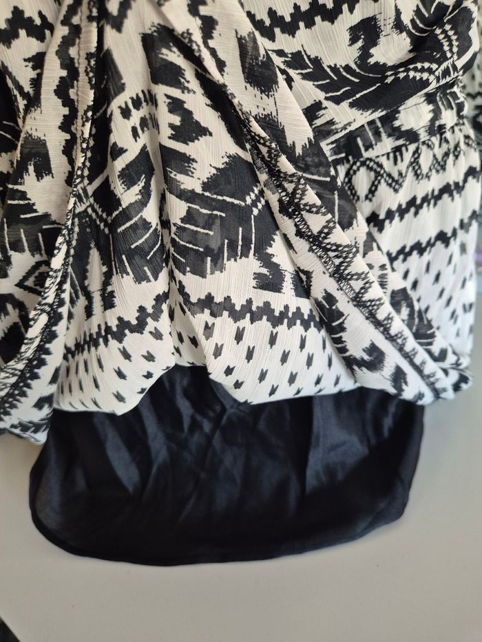 Robe fluide à motifs - photo numéro 4