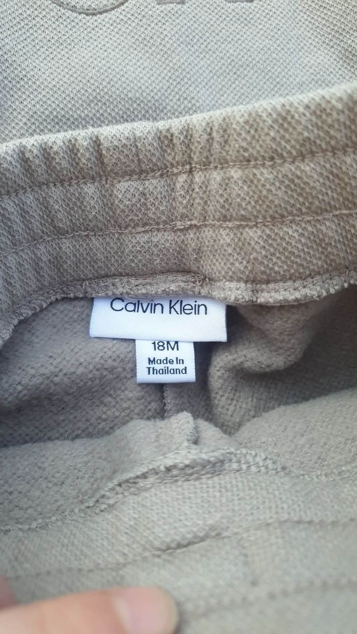 Magnifique ensemble Calvin Klein - photo numéro 3