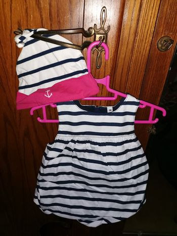 Ensemble robe +bonnet 3mois