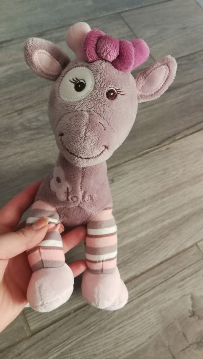 Peluche doudou girafe arthur et lola