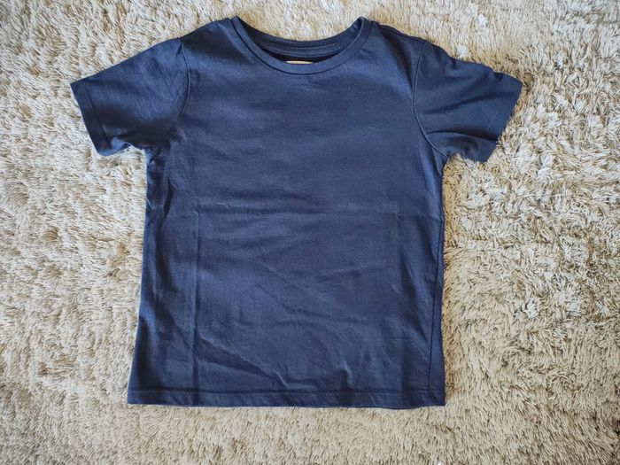 Tee-shirt taille 5 ans DPAM