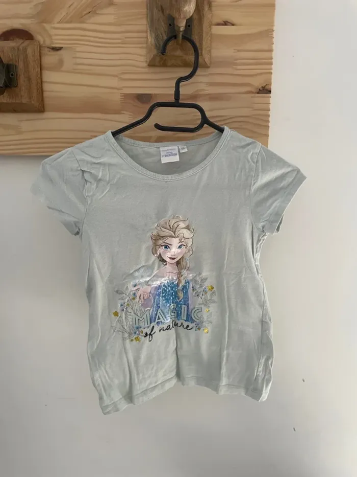 Très joli t-shirt Frozen été fille 8 ans