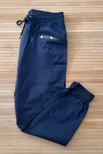 Pantalon jogger pour homme de couleur bleu marine Taille 32 soit une taille FR40 / M