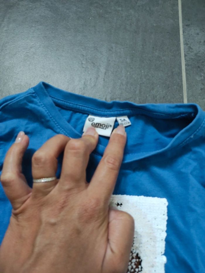 T-shirt emoji - photo numéro 3