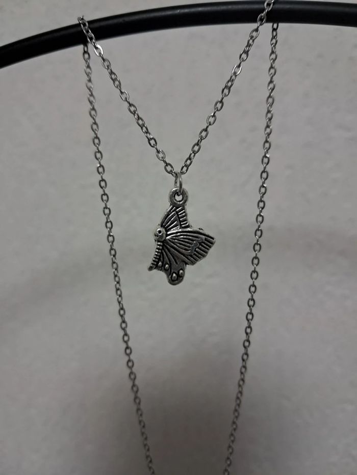 Collier papillon