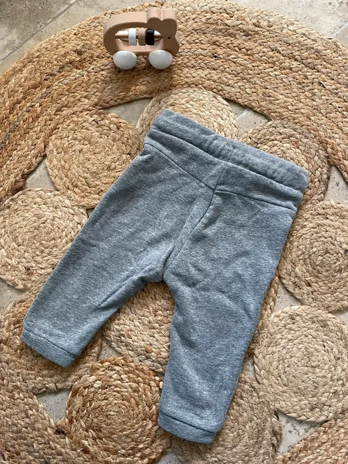 Pantalon 9 mois - photo numéro 2