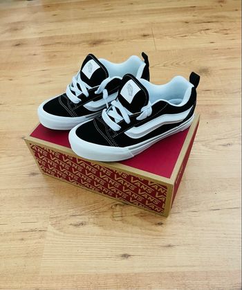 Vans  Sku skool noir neuve taille 36