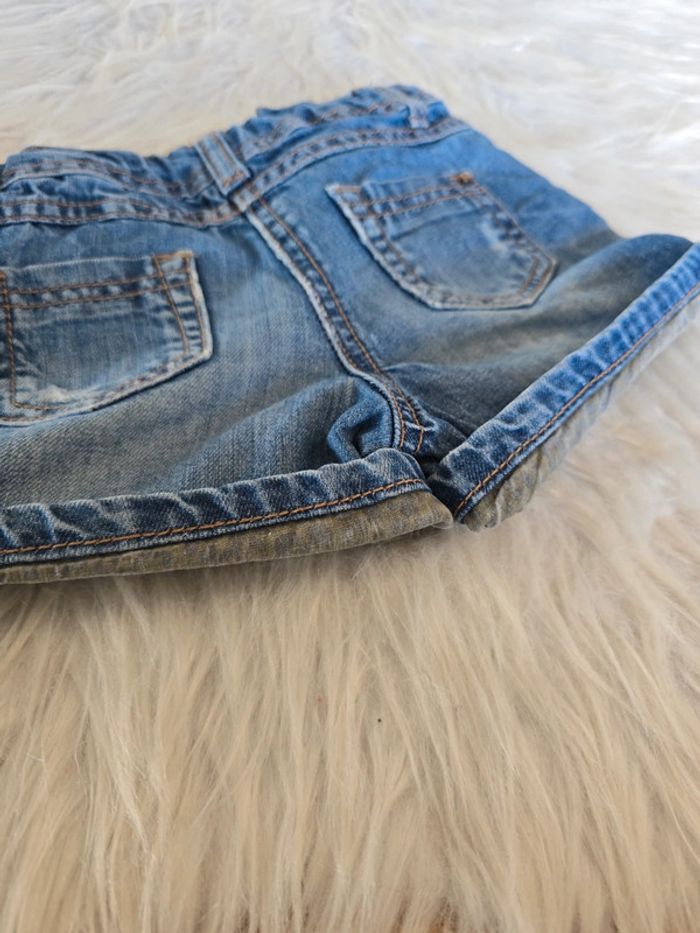 Short tape à l'œil - photo numéro 6