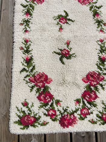 Tapis / descente de lit fleuris - Style Vintage 