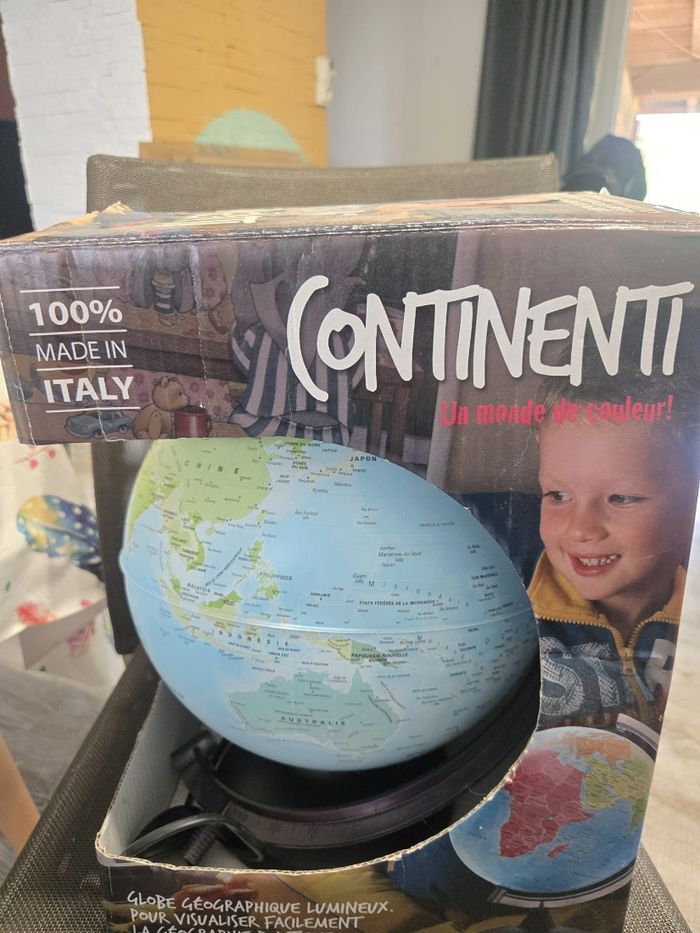 Globe terrestre lumineux - photo numéro 2