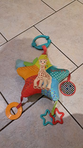 Etoile d'activités Sophie la girafe