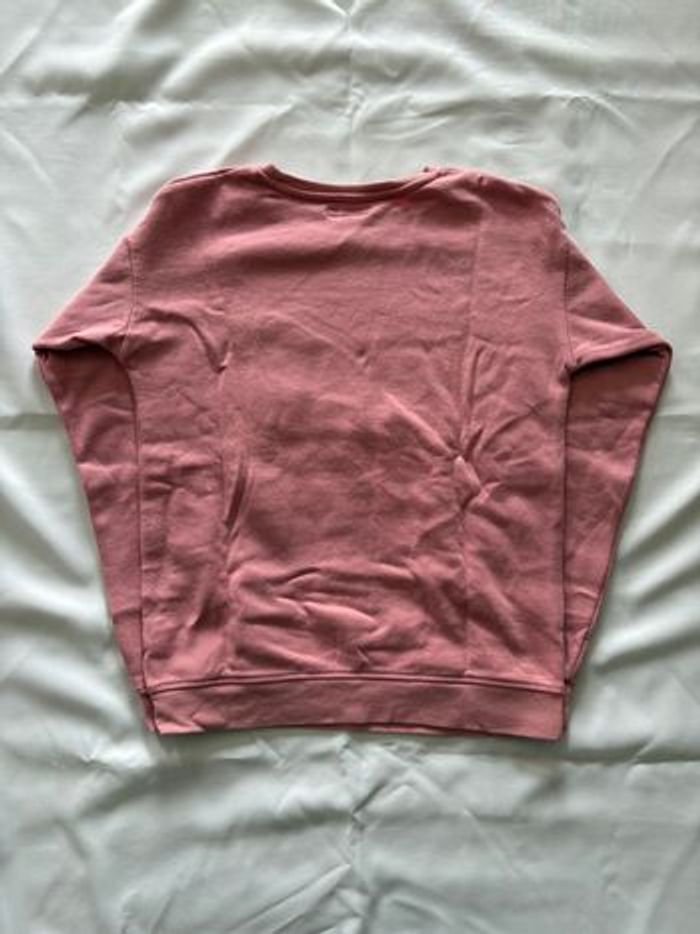 Pull rose à motif licorne argenté - Primark - 13/14 ans - photo numéro 2