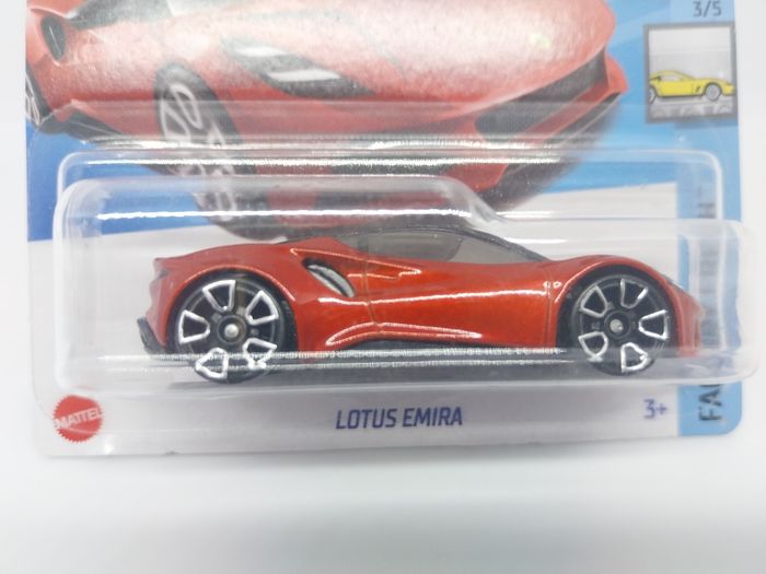 Hot Wheels Lotus Emira 2023 - photo numéro 3